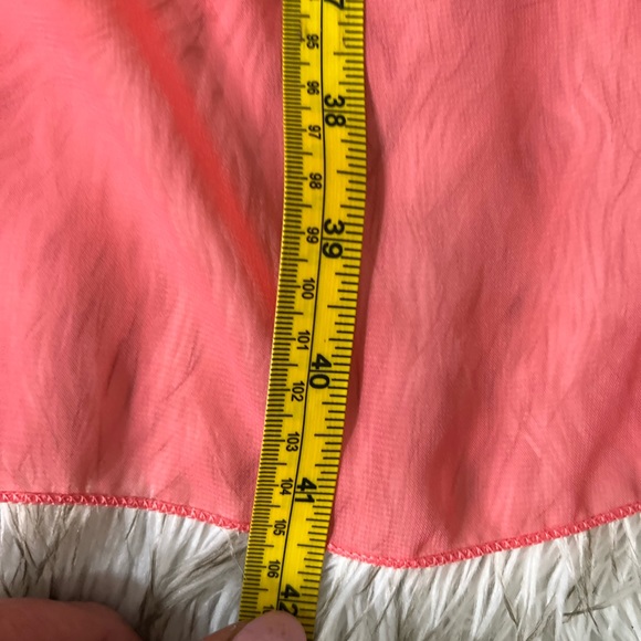 Beautiful Womens cover up - Picture 7 of 9